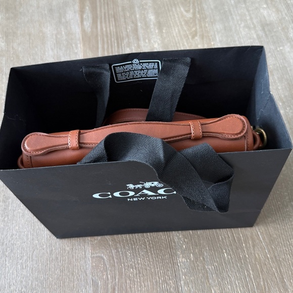 Authentic Vintage Coach Court Bag 9870 – British Tan Glove-Tanned Leather – 1997 - Picture 8 of 10